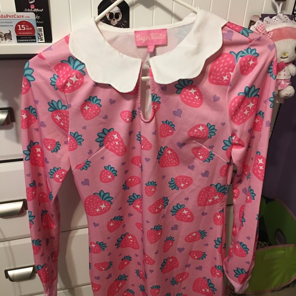 Sugar Thrillz Pink Bundle of clothes - Picture 3 of 12